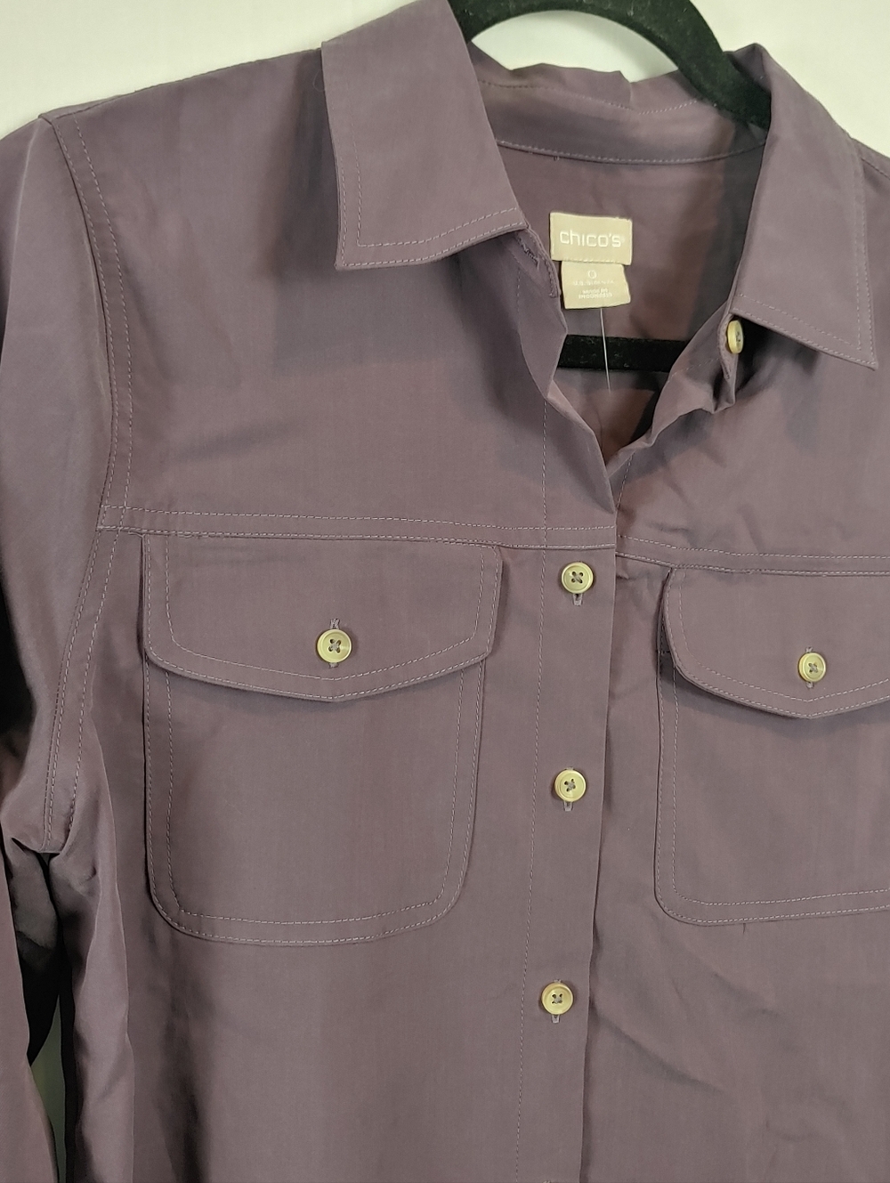 Chico's Utilitary Silky Purple Button-Down Long Sleeve Collared Shirt Size 0 4/S